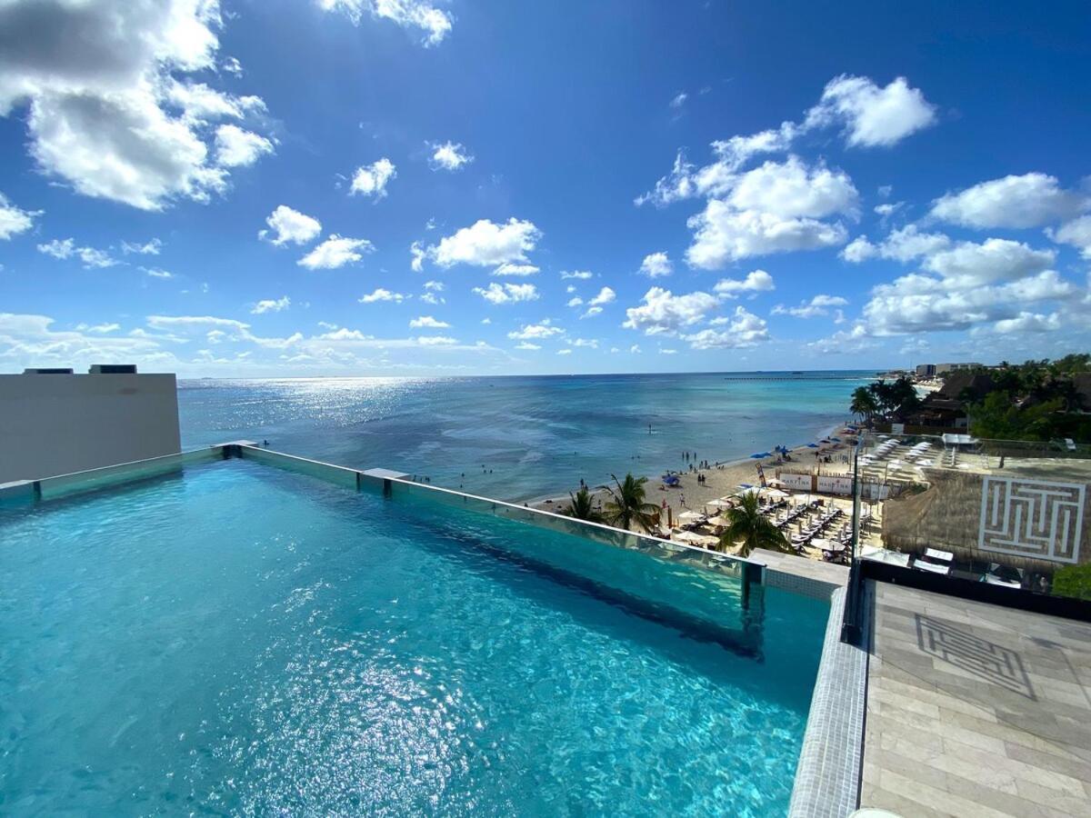 Apartamento Oceanfront Condo, Roof Pool, Gym, Walk To 5th Ave! Playa del Carmen