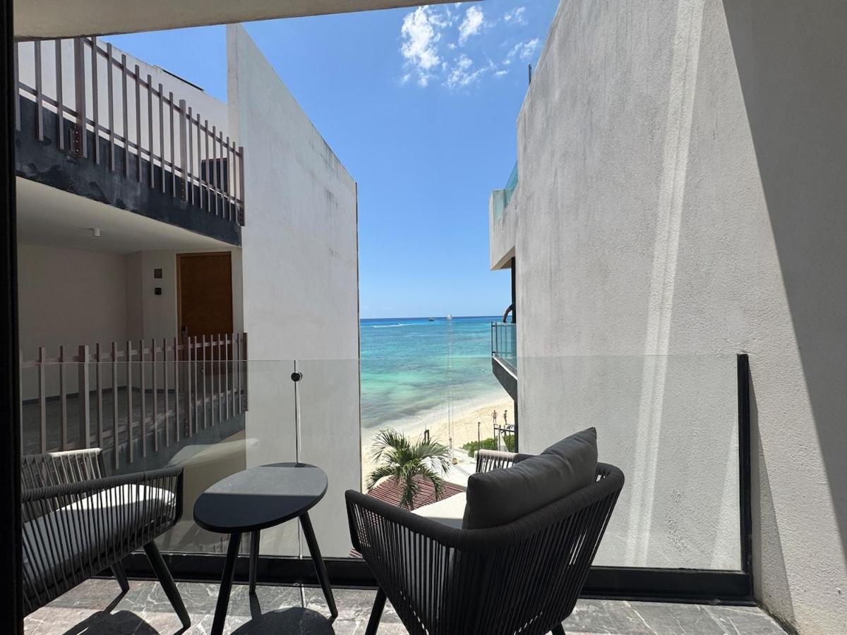Oceanfront Condo, Roof Pool, Gym, Walk To 5th Ave!