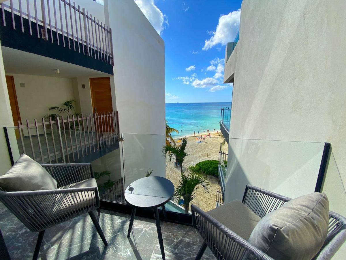 Oceanfront Condo, Roof Pool, Gym, Walk To 5th Ave! * Playa del Carmen